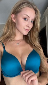 Фото проститутки Вика №2 в городе Горно-Алтайск